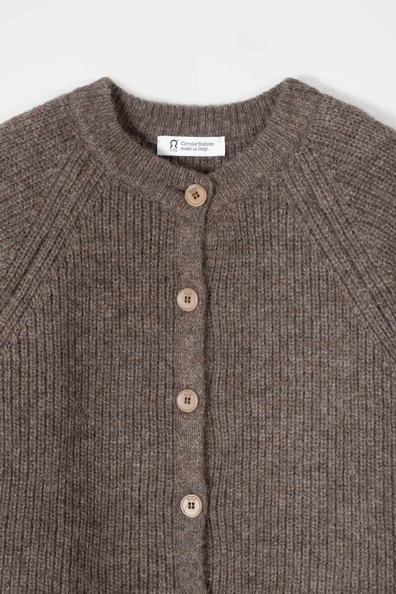 Rifo Vittoria Damen Cardigan braun aus recycelter GRS zertifizierter Alpakawolle
