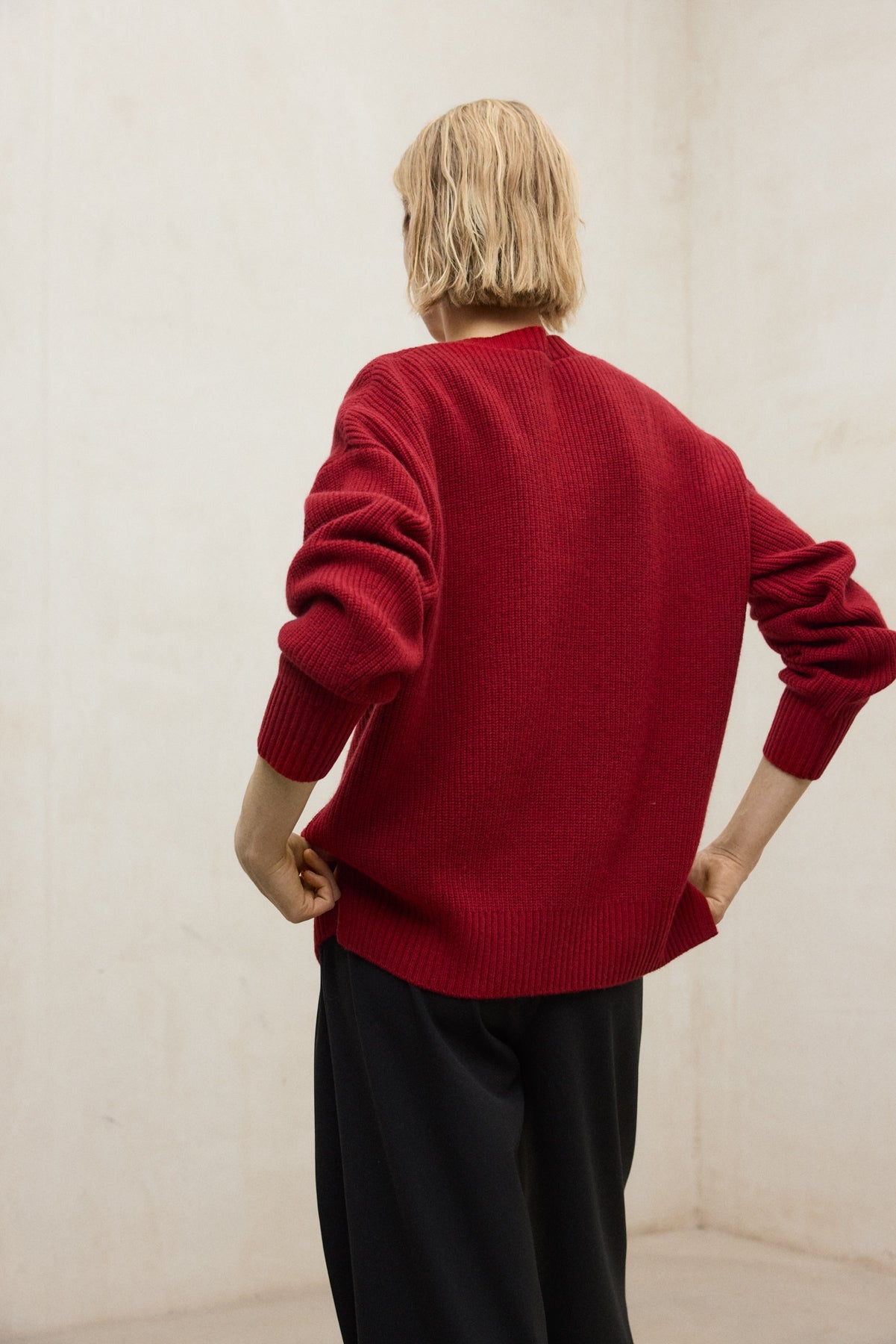 Roter Strickpullover Azalea