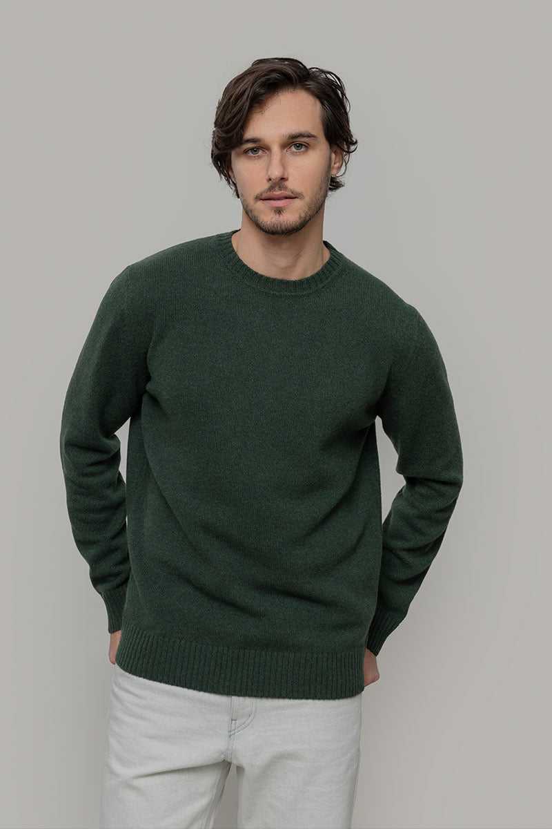 grüner Pullover Romeo aus recycelter Kaschmirwolle