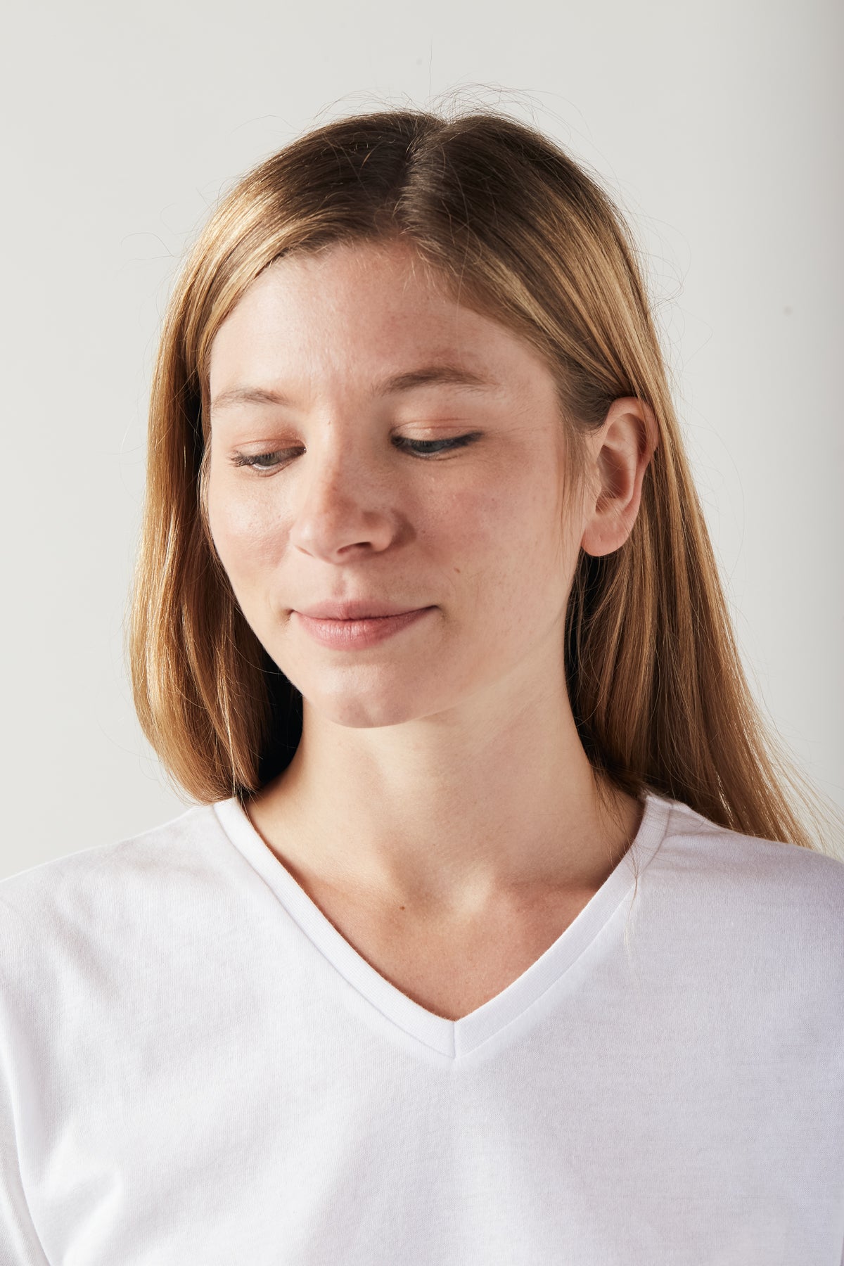 T-Shirt V-Neck ZRCL