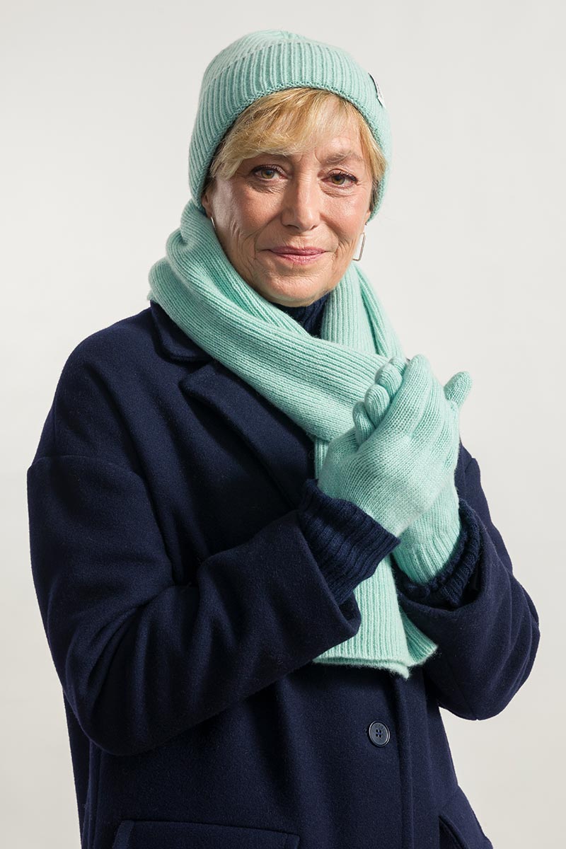mintgrüne Handschuhe Anita aus recycelter Kaschmirwolle