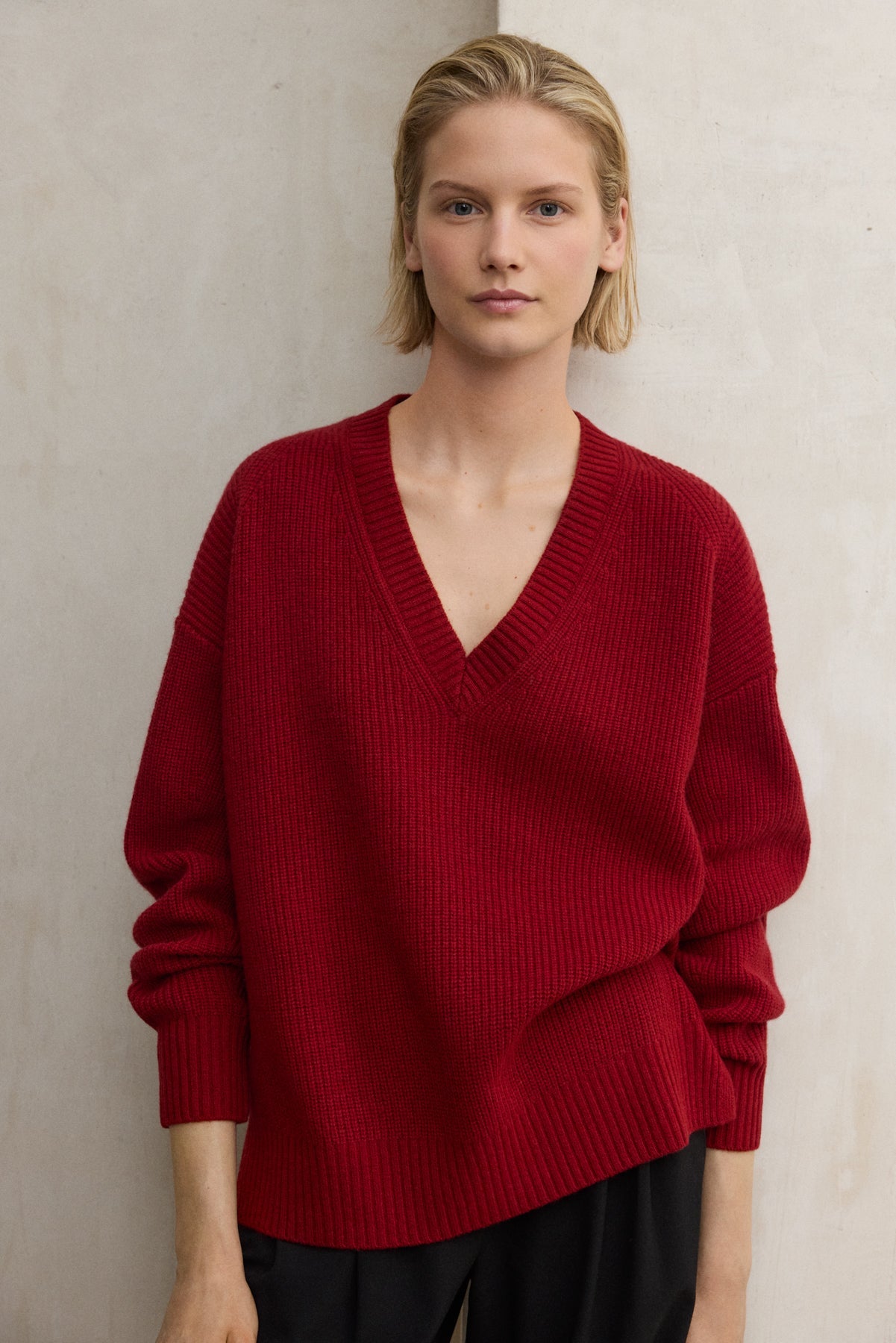 Roter Strickpullover Azalea