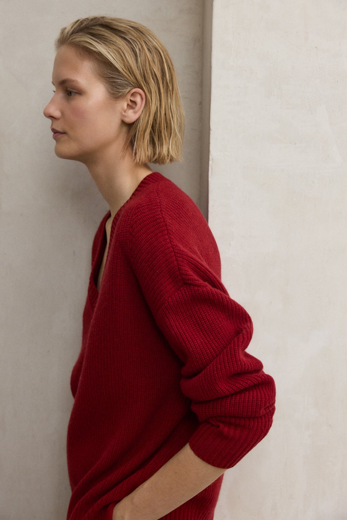 Roter Strickpullover Azalea