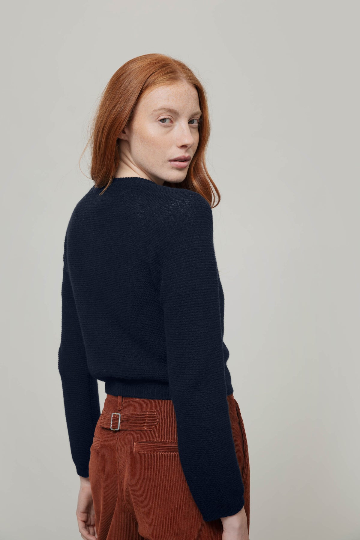 Rifo Mafalda Cardigan schwarz aus recycelter GRS zertifizierter Kaschmirwolle