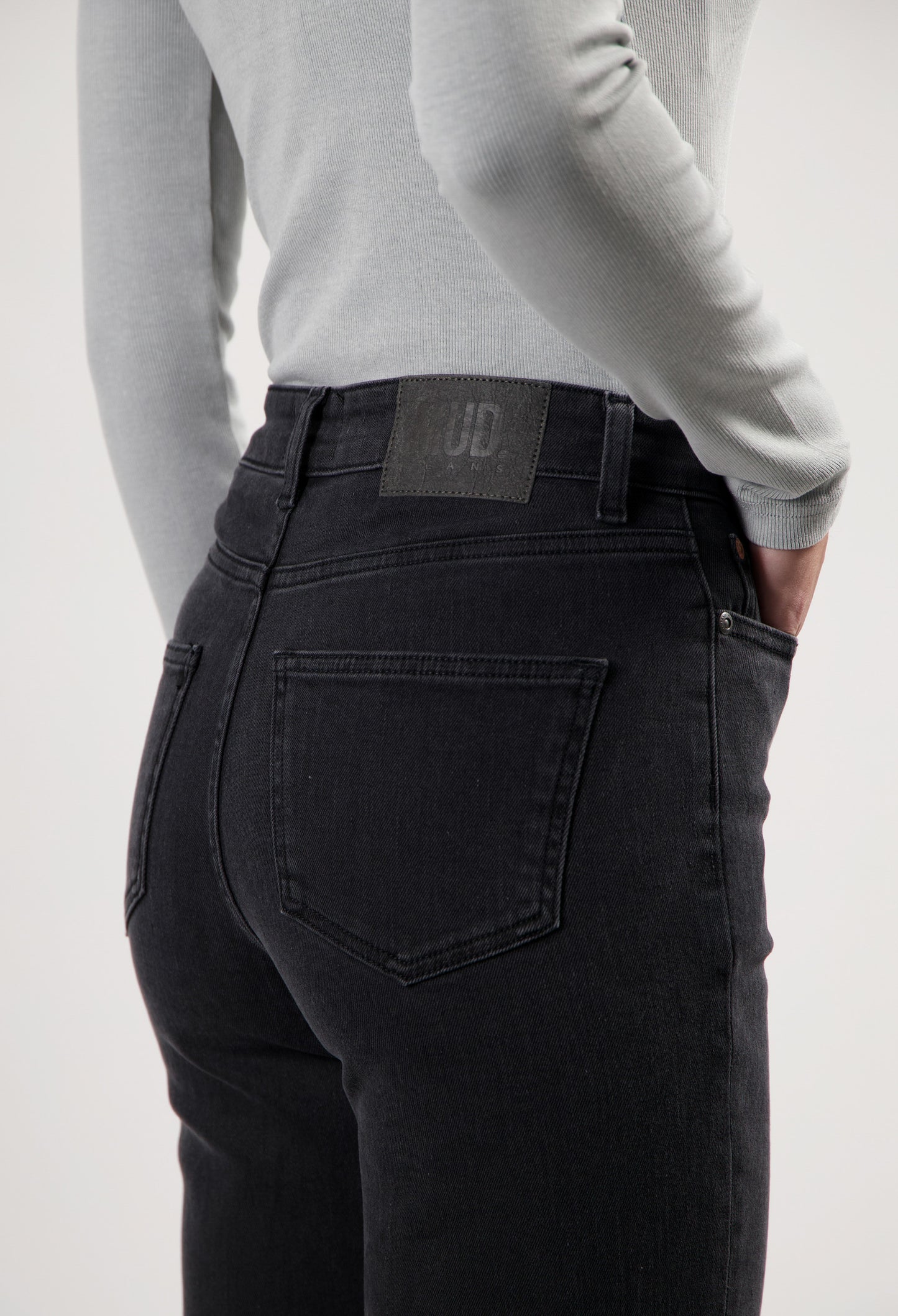 Mams von Mud Jeans